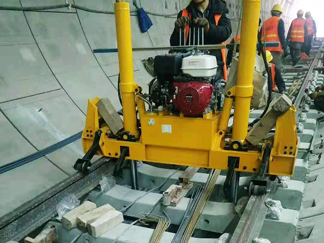 中(zhōng)鐵四局(jú)北京地(di)鐵施工(gōng)