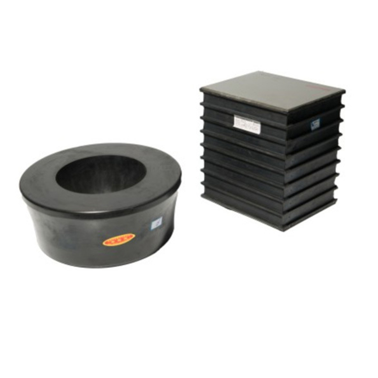 SS4系列牽引(yin)橡膠堆、橡膠堆