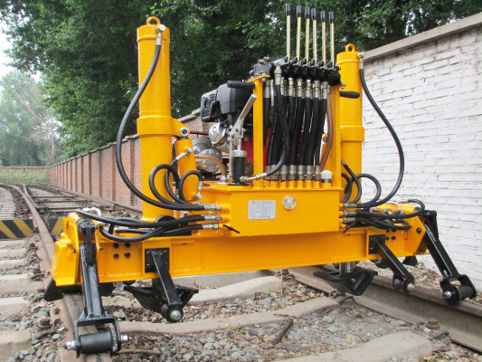 YQBJ-300x125型(xing)高行程液壓(ya)起撥道機