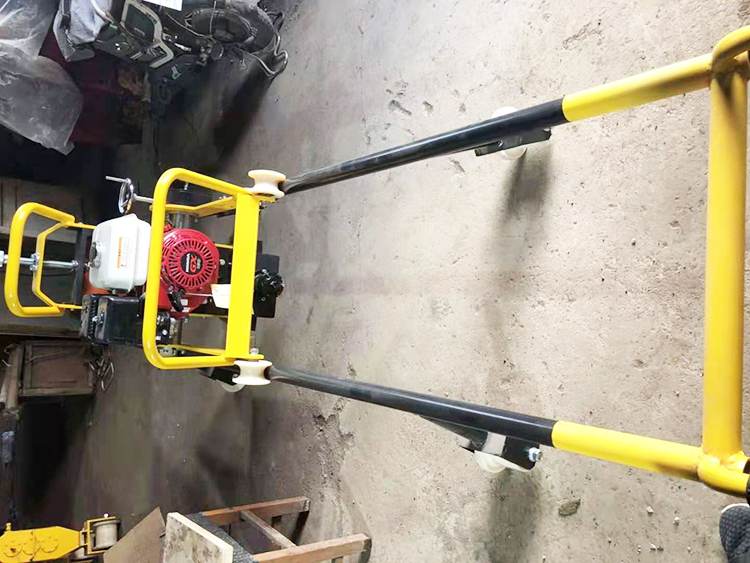 NCM-4.0型内(nei)燃道岔打(dǎ)磨機