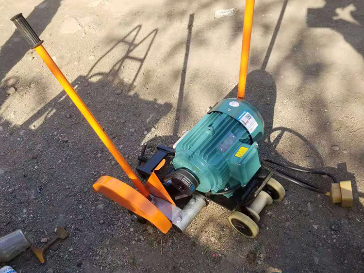 DQG-4型電動鋼軌鋸(jù)軌機