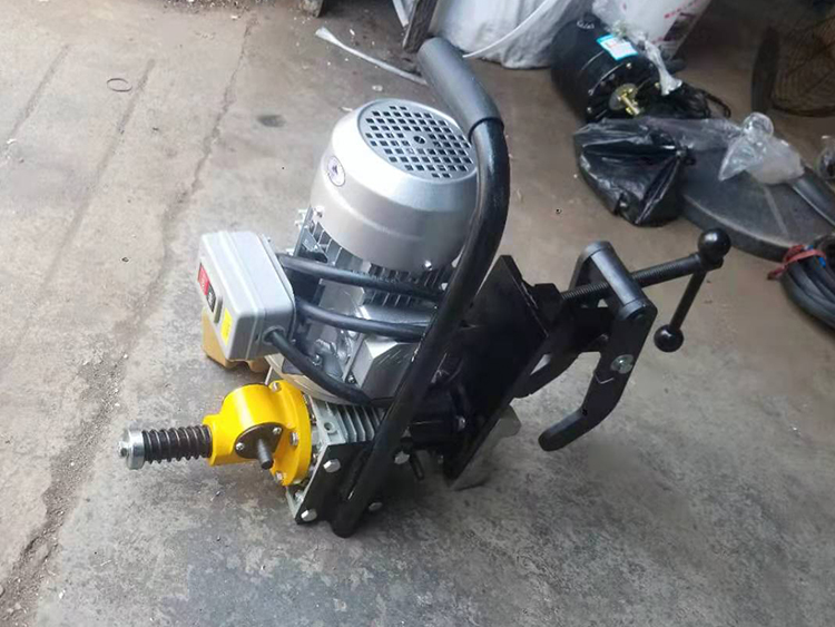 DZG-31型電(diàn)動空心(xīn)鋼軌鑽(zuàn)孔機