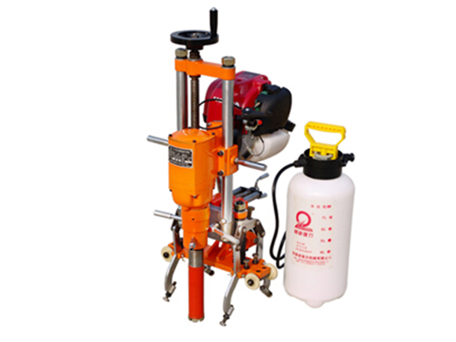 NLQ-45型内(nei)燃軌枕(zhen)螺栓鑽(zuàn)取機-鐵(tie)路工務(wu)器材